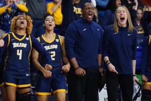 Image post by @womensnit on Twitter