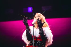 Image post by @iHeartRadio on Twitter