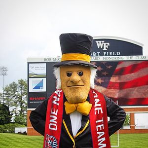 Image post by @demondeacons on Instagram