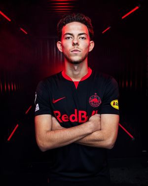 Image post by @redbullshop on Instagram