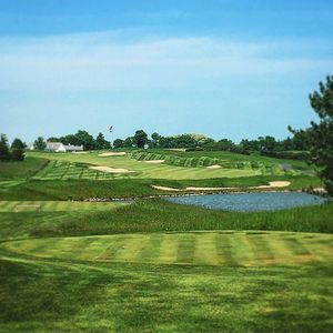 Image post by @lukedonald on Instagram
