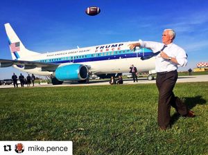 Image post by @laraleatrump on Instagram