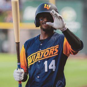 Image post by @aviatorslv on Instagram