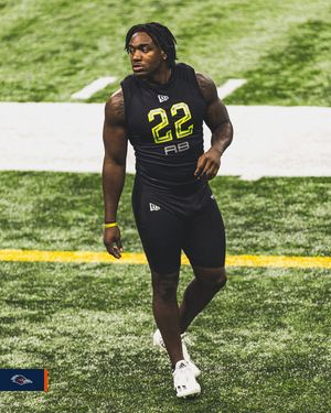 Image post by @utsaftbl on Twitter