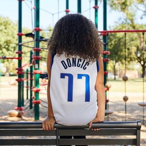 Image post by @dallasmavsshop on Instagram