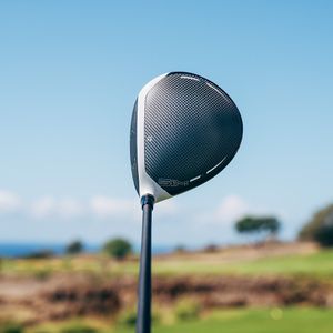 Image post by @taylormade_golf_japan on Instagram