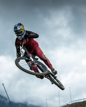 Image post by @foxmtb on Instagram