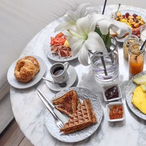 Image post by @hotelmadero on Instagram