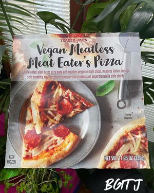 Image post by @blackgirlsintraderjoes on Instagram
