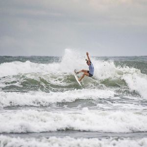 Image post by @wsl.qs on Instagram