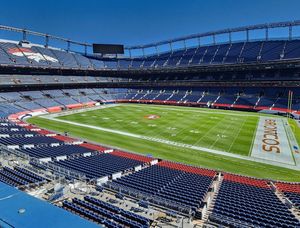 Image post by @broncosespanol on Instagram