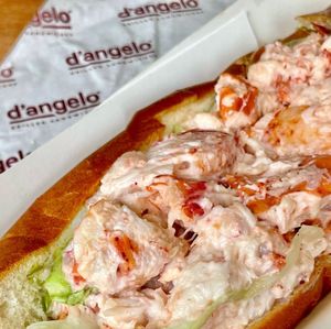 Image post by @dangelosandwiches on Instagram