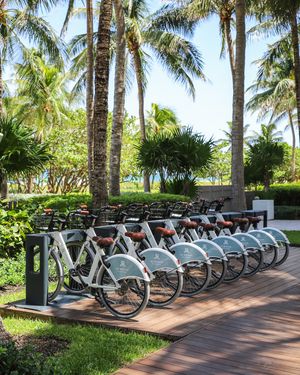 Image post by @stregisbalharbour on Instagram