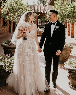 Image post by @theknot on Instagram