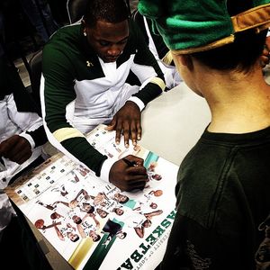 Image post by @usfathletics on Instagram
