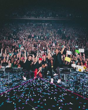 Image post by @therealcarlospena on Instagram