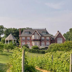 Image post by @christiesrealestate on Instagram