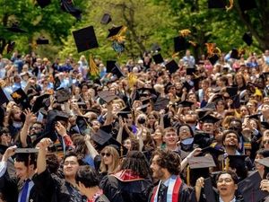 Image post by @oberlincollege on Twitter