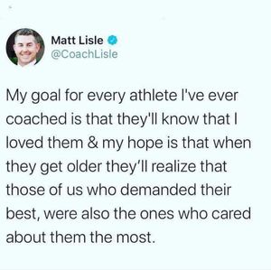 Image post by @worldofwomensoftball on Instagram