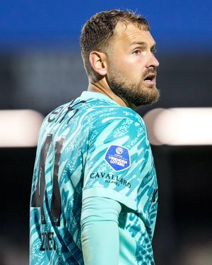 Image post by @azalkmaar on Instagram