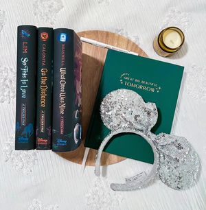 Image post by @blondiereads_ on Instagram