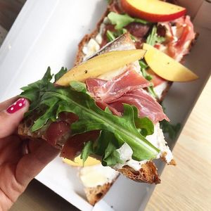 Image post by @lepainquotidienus on Instagram