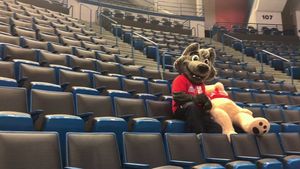 Image post by @XLCenter on Facebook