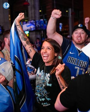 Image post by @mavsoffcourt on Instagram