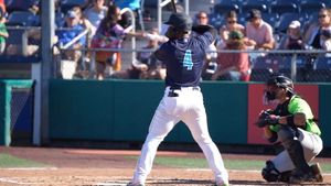 Image post by @everettaquasox on Instagram
