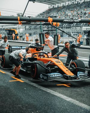 Image post by @carlossainz55 on Instagram