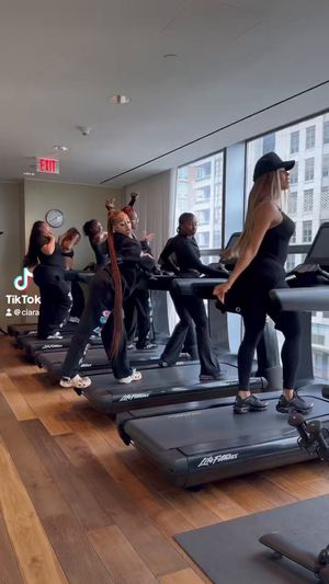 Video post by @ciara on Twitter