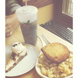 Image post by @amanda_carmela on Instagram