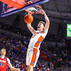 Image post by @gatorsmbk on Instagram