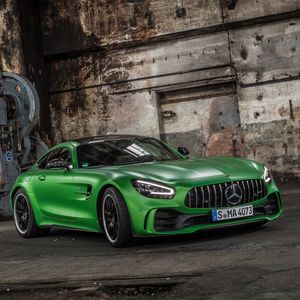 Image post by @mercedesamg on Instagram