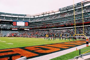 Image post by @metlifestadium on Instagram