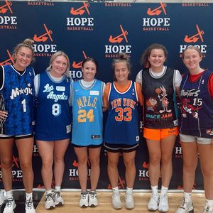 Image post by @hopecollegewbb on Facebook