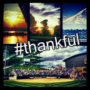 Image post by @uwsoftball on Instagram