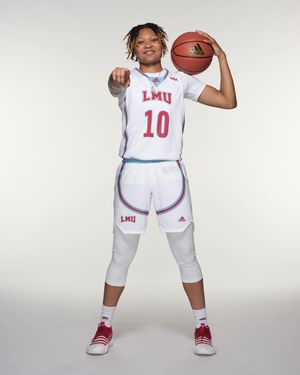 Image post by @lmulionswb on Instagram