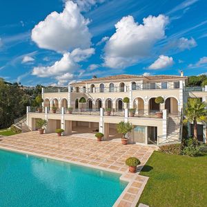 Image post by @christiesrealestate on Instagram