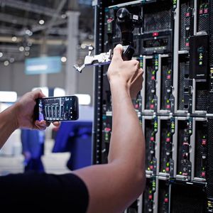 Image post by @hpe on Instagram
