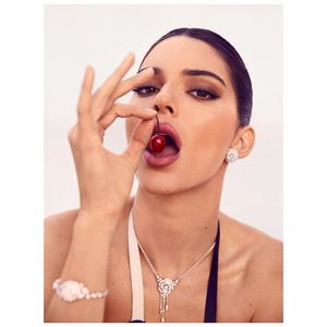 Image post by @daniellelevitt on Instagram