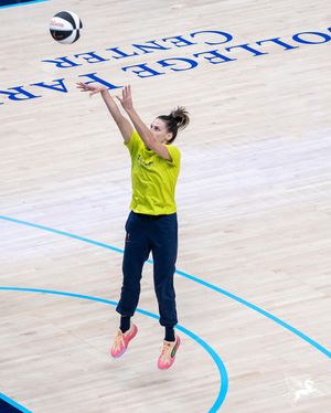 Image post by @dallaswings on Instagram