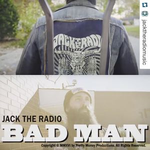 Image post by @thegeorgehage on Instagram