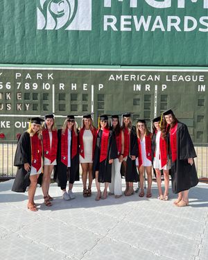 Image post by @gonuwhockey on Instagram