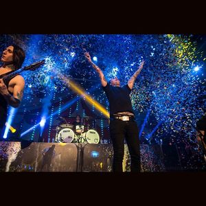 Image post by @fallinginreverse on Instagram