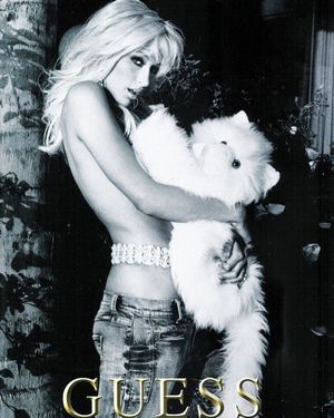 Image post by @parishilton on Instagram