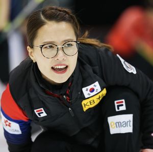 Image post by @worldcurling on Instagram