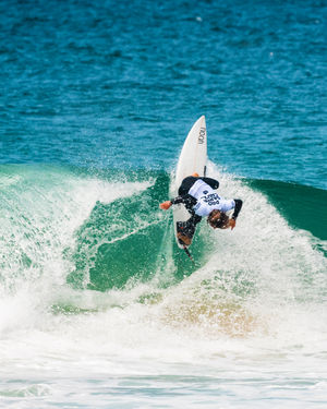 Image post by @wsl.qs on Instagram