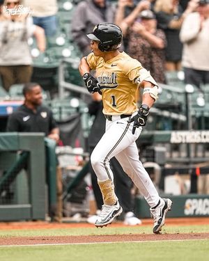 Image post by @vandyboys on Instagram