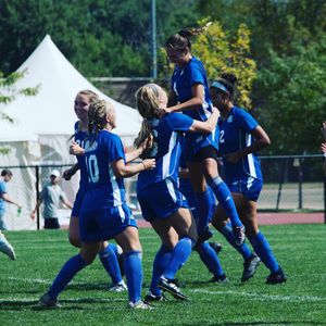 Image post by @drakewomensoccer on Instagram